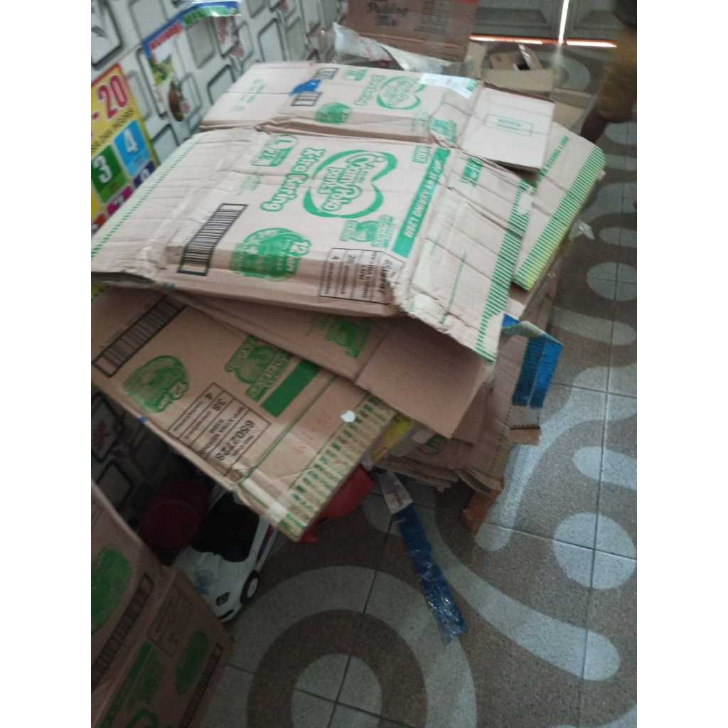 

kardus bekas mamypoko