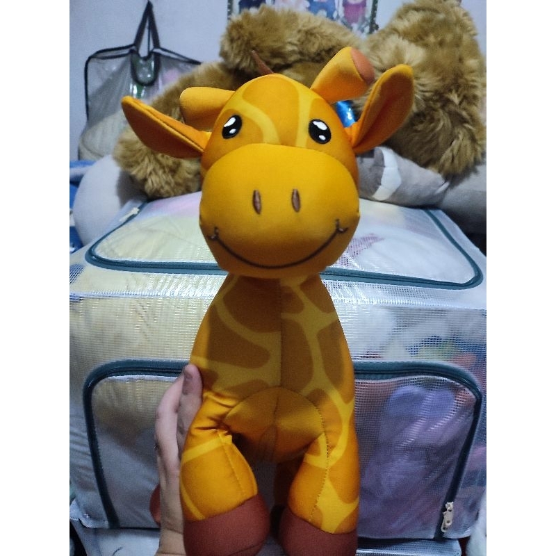 boneka bantal leher jerapah