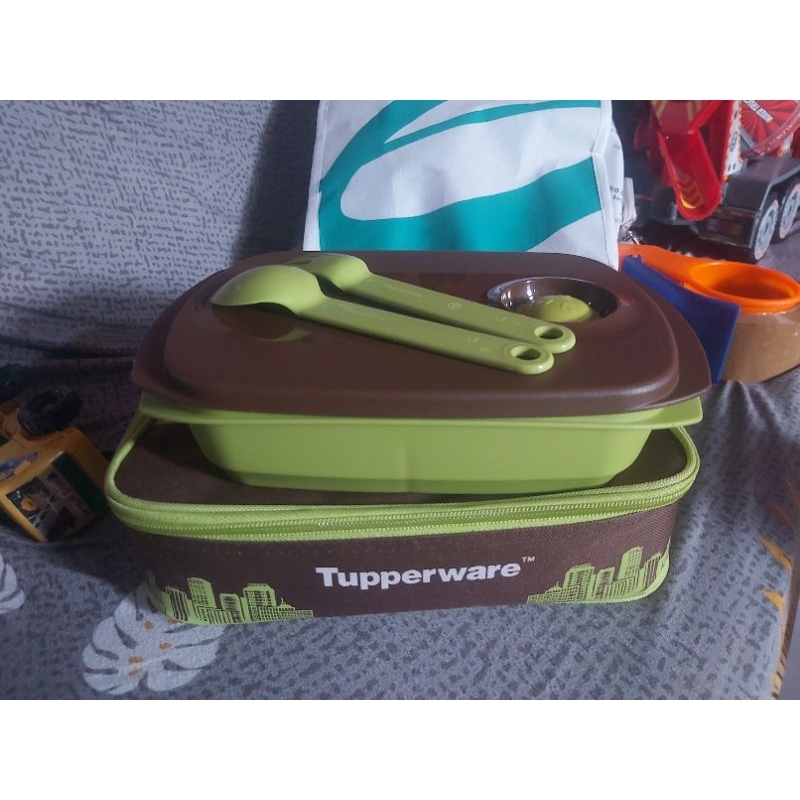 Tupperware Kotak Makan BYO Second