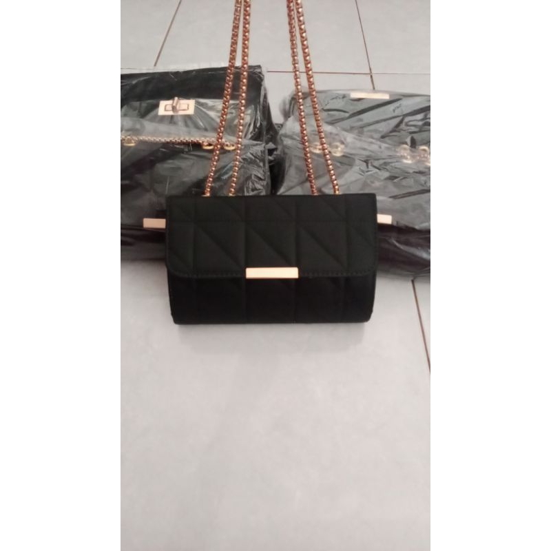 TAS SELEMPANG WANITA RANTAI ULIR TEBAL