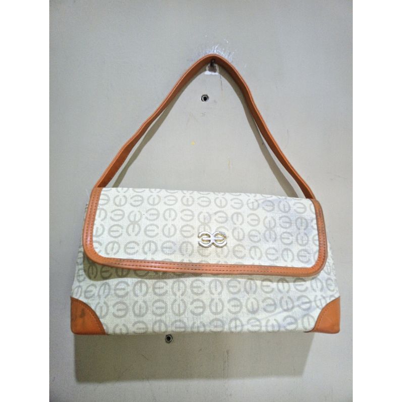 shoulder bag brand esquire