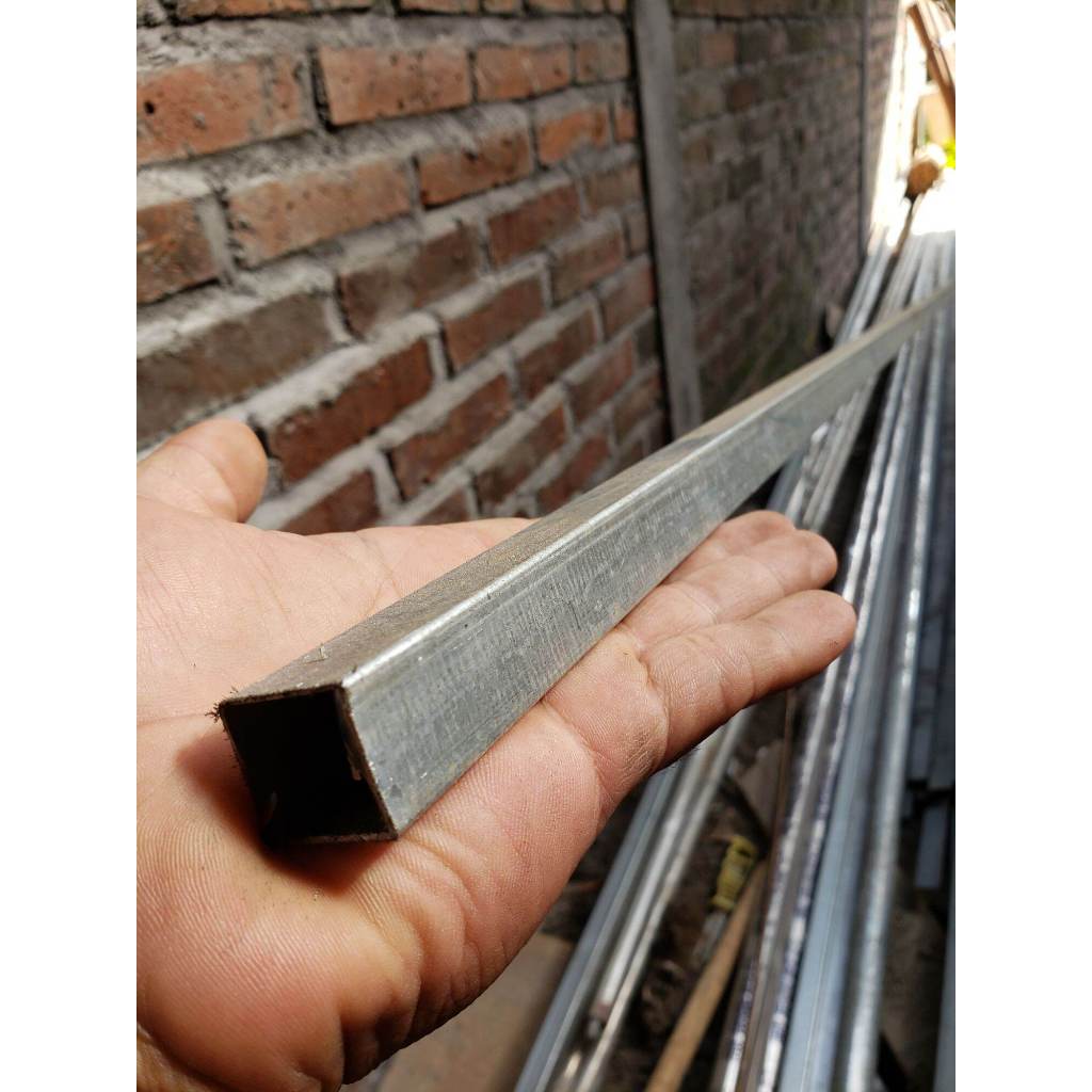 Besi Hollow Holo 20x20 mm (2x2 cm) tebal 0.8 mm Stall / Pipa Kotak