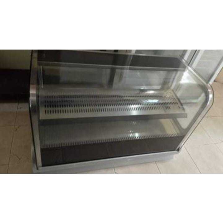 CAKE SHOWCASE GEA 530V SECOND