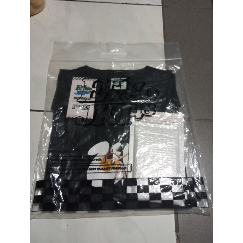 t-shirt erigo Zee vol 5 Size XL
