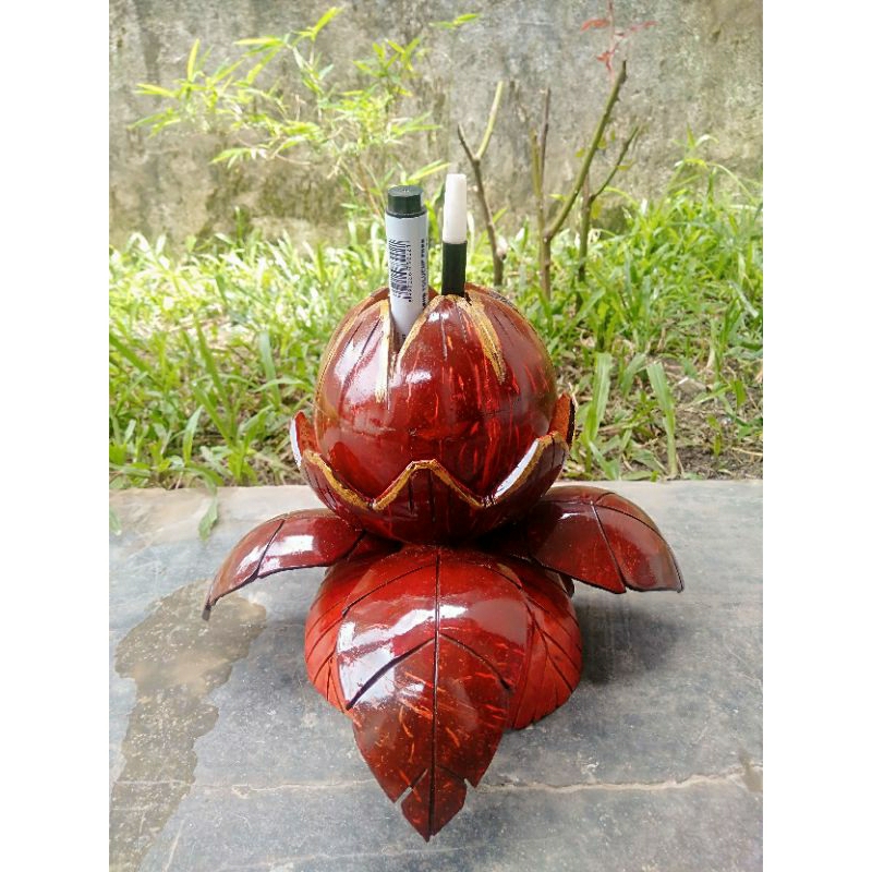 

DIY tempat pulpen/kotak pensil handmade dari batok kelapa(handicraft from coconut Shell)