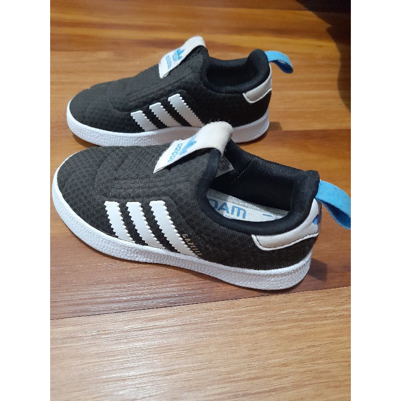 Sepatu anak adidas original