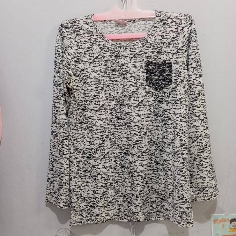 kaos atasan wanita preloved