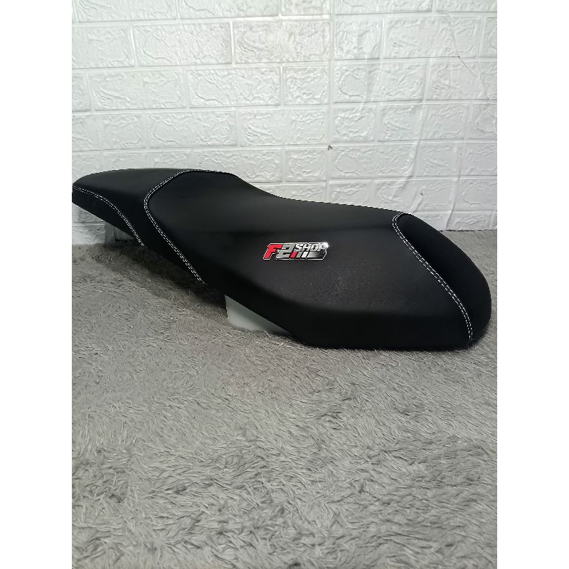 jok custom latex kulit mbtech carera vario 125 150 led old led new vario bohlam set terapih