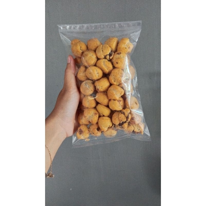 

soes coklat lumer kemasan 200 gram