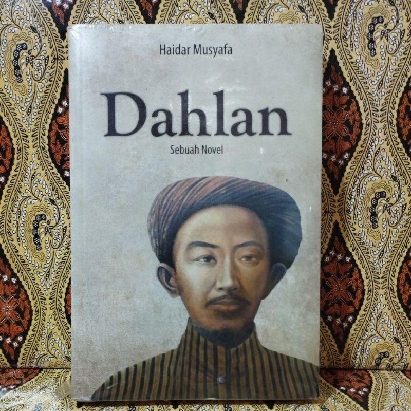 Buku Dahlan Sebuah Novel