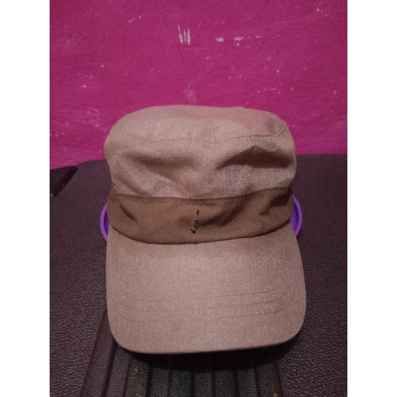 Topi Komando Discovery