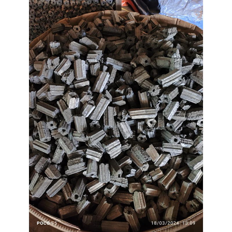 BRIKET ARANG SERBUK KAYU READY SIAP KIRIM PREMIUM‼️‼️