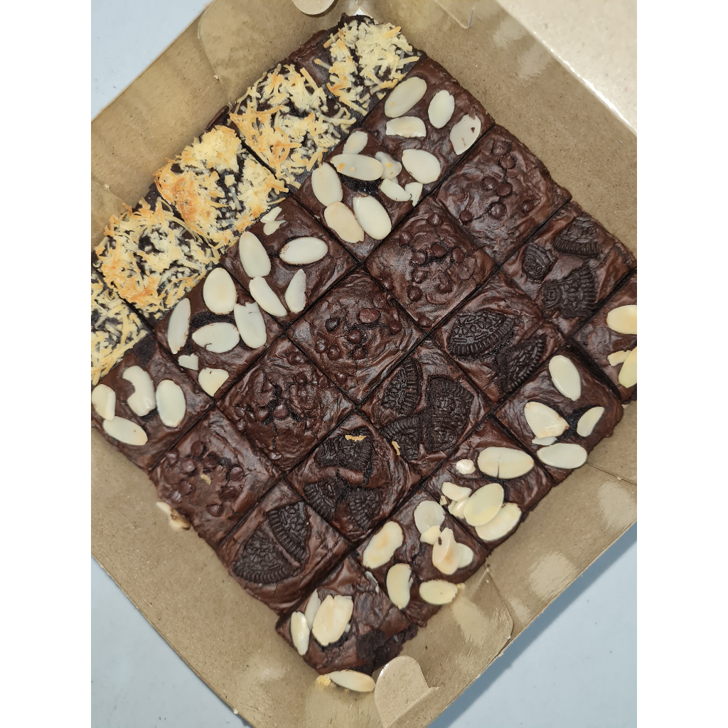 

Fudge Brownies (Uk. 20x20 isi 25)