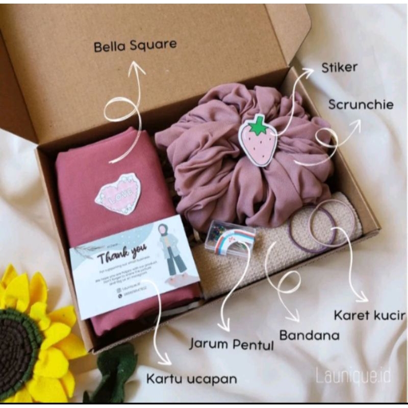 

GIFT BOX HAMPERS SEMPRO HADIAH KADO HIJAB