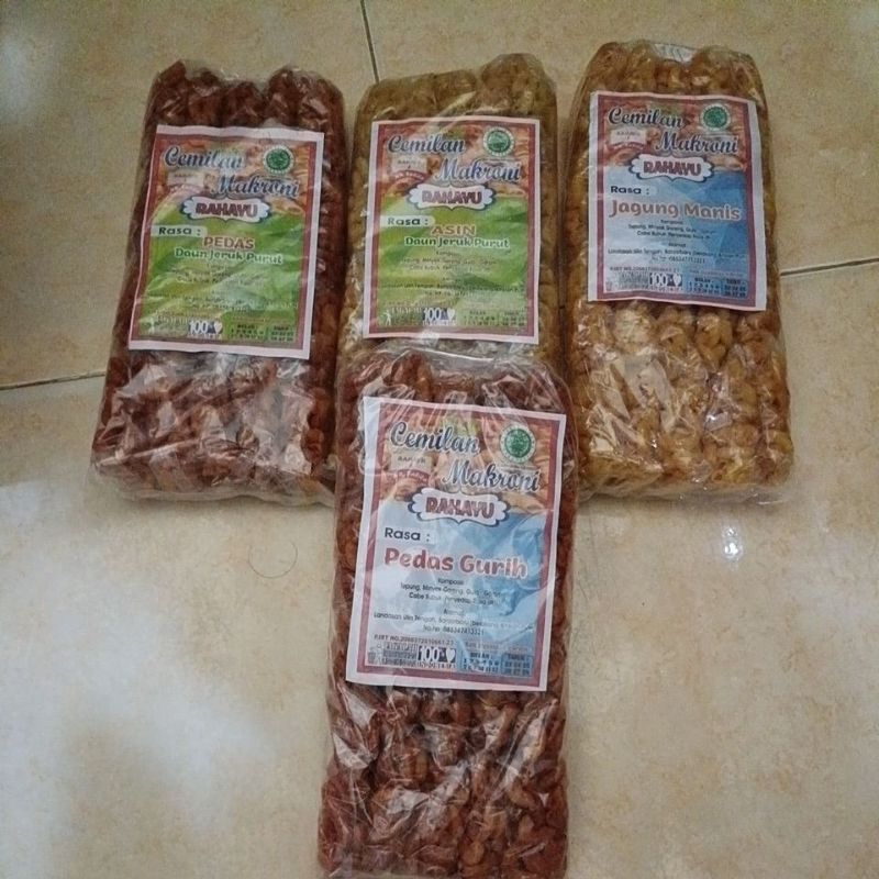 

macroni sepak isi 20pcs