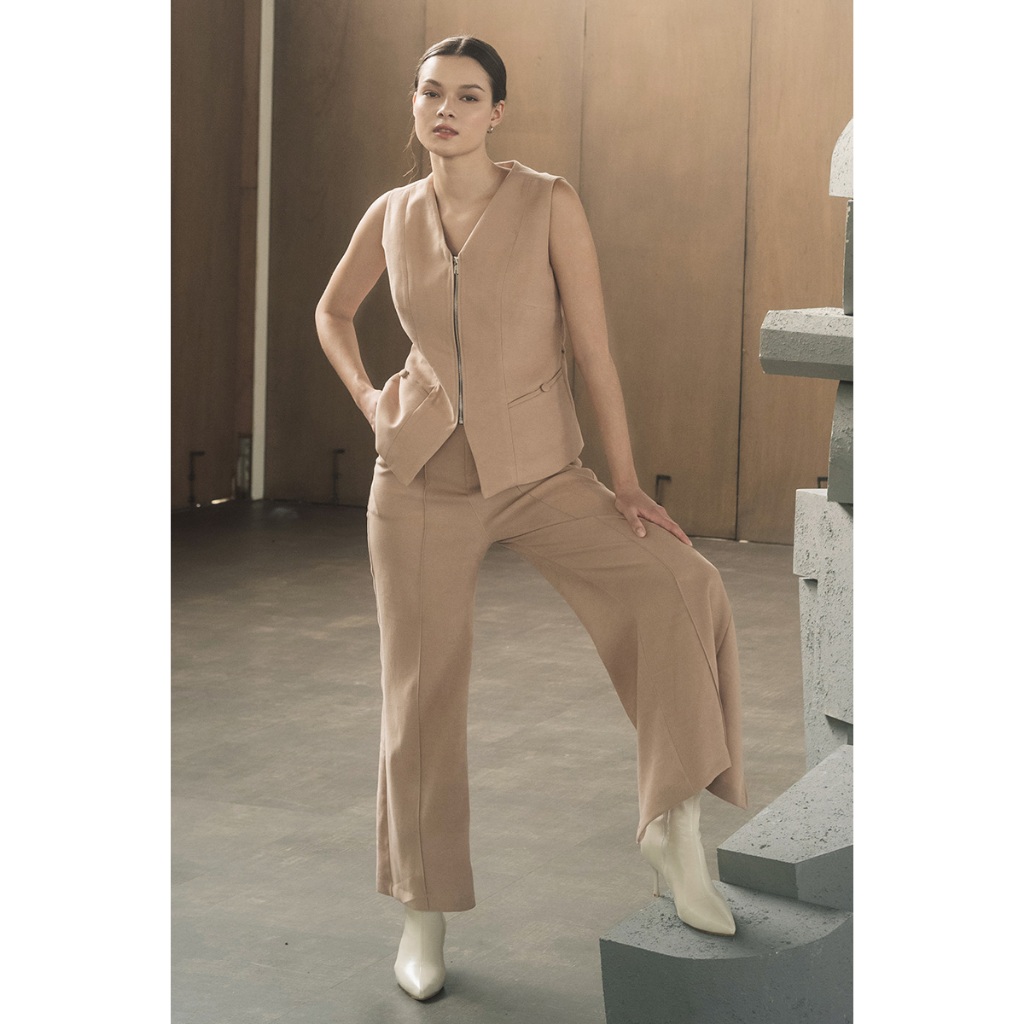 ONYCHA - Zipper Vest In Camel