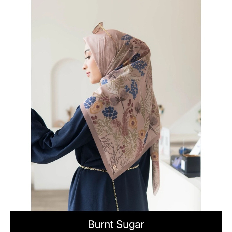 LOUISALUNA - Florenza - Hijab Voal Segiempat - Jilbab Wanita