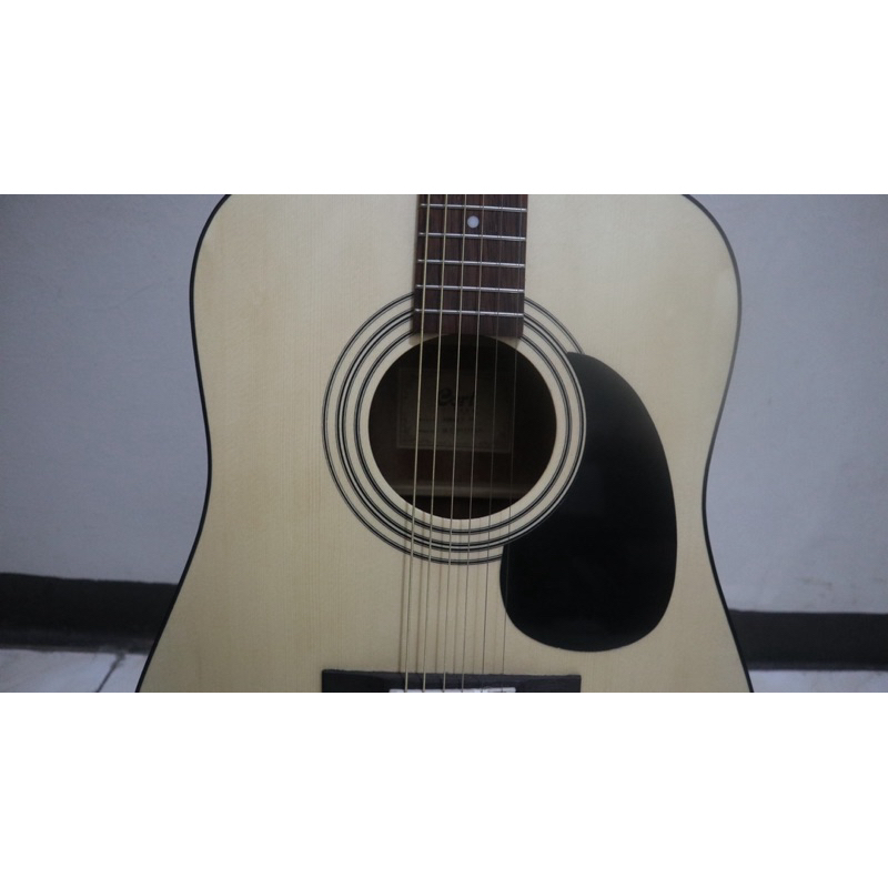 Gitar Akustik Cort AD810