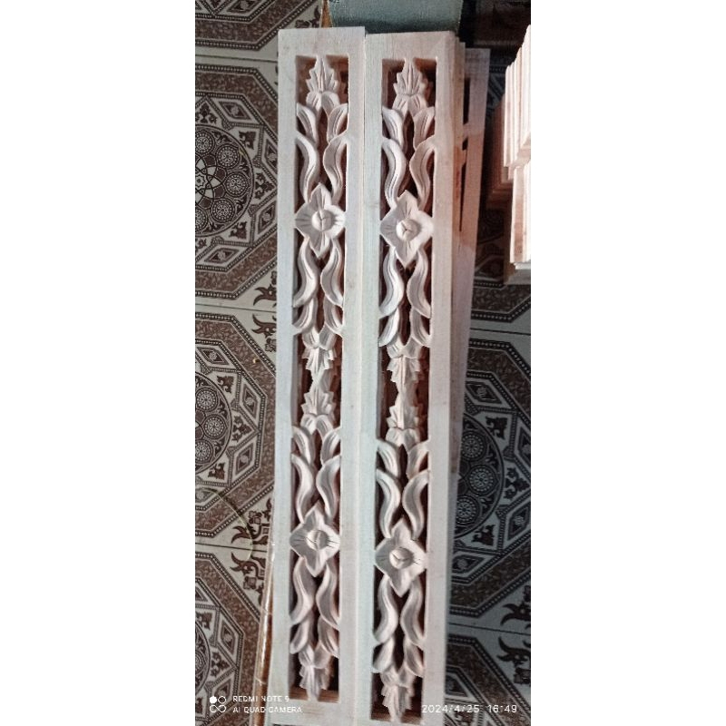 Kepingan ukir loster ventilasi lubang angin kayu motif tombak padi  80 x 10 cm