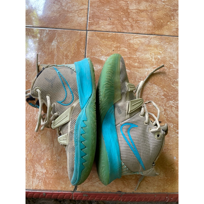 SEPATU BASKET KYRIE 7 HIGH RIPPLE ( second )