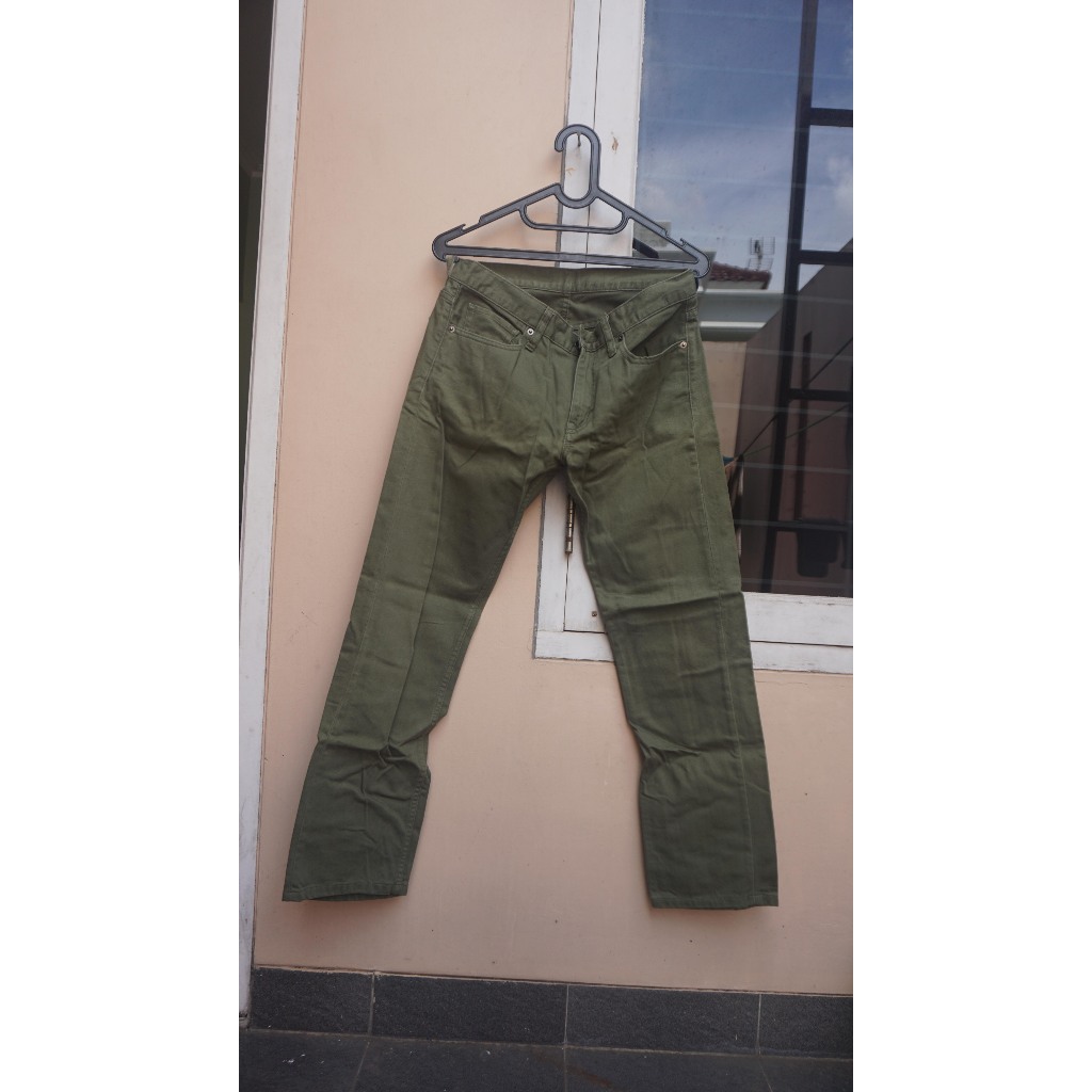 Preloved Chino Uniqlo size 29