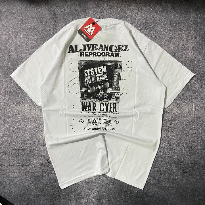 BAJU KAOS DISTRO FAKE NEWS DEWASA / KAOS DISTRO / KAOS ORIGINAL / T-SHIRT PUTIH PRIA DISTRO / BAJU S