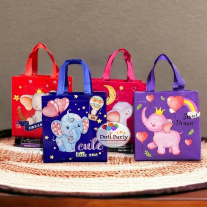 

Tas Souvernir Ulang Tahun Anak / Goodie Bag / Tas Ulang Tahun Dumbo - S