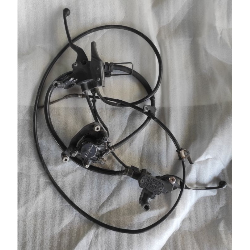 master rem kaliper depan belakang 1set combi brake vario 125 150 led new original second
