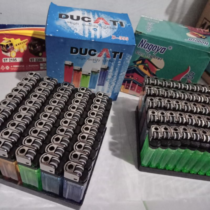 Korek bensol kotak/korek gas roda/korek mahnet