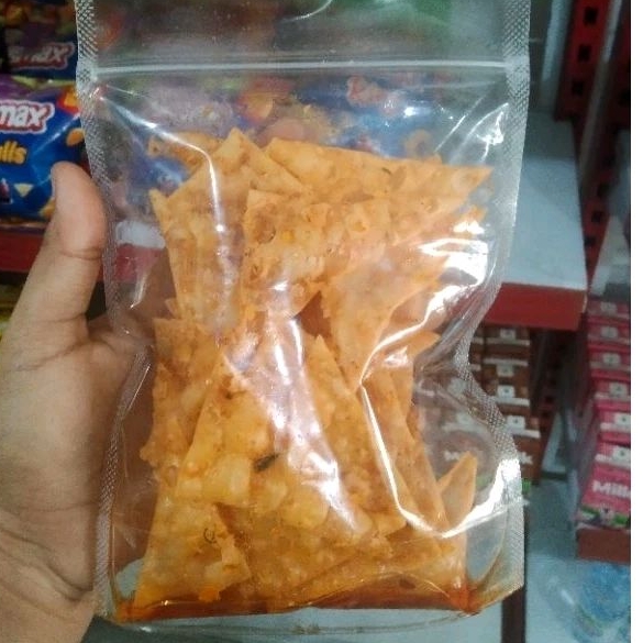 

KERIPIK PANGSIT BALADO
