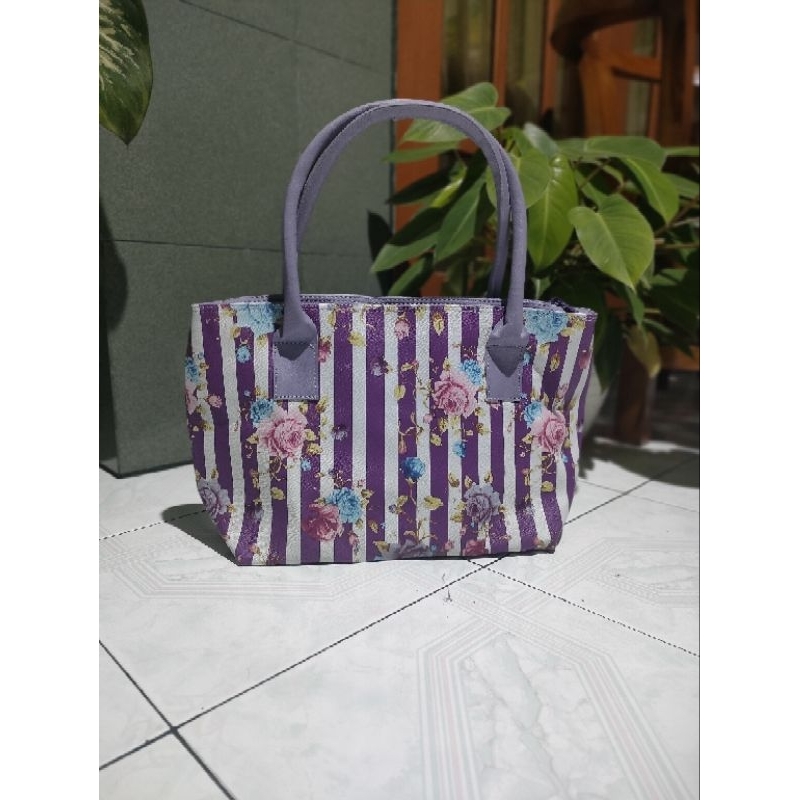 Tas Wanita Tali Pendek