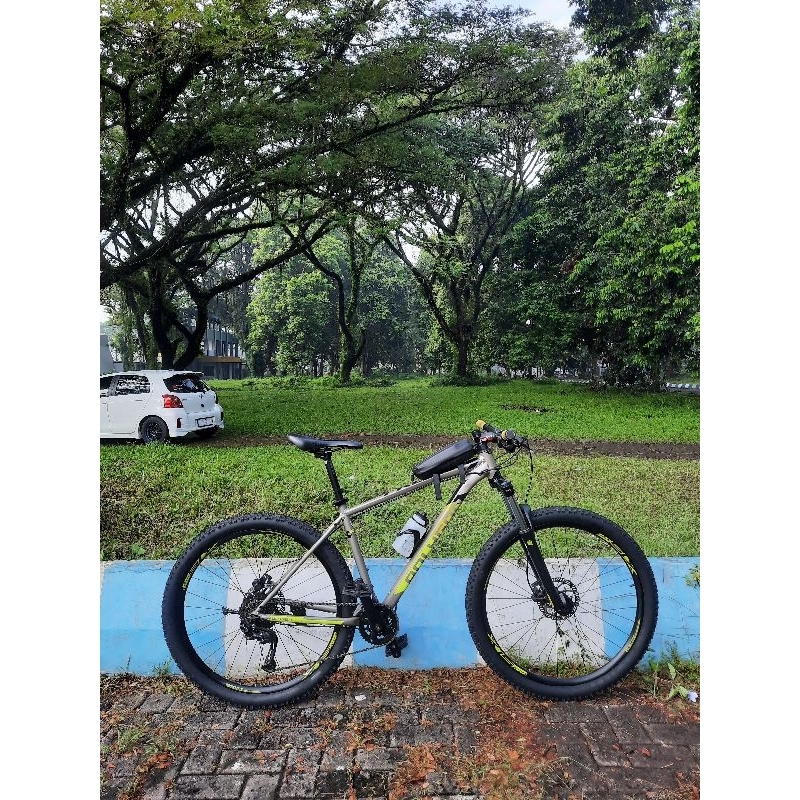 POLYGON PREMIER 5 TAHUN 2021