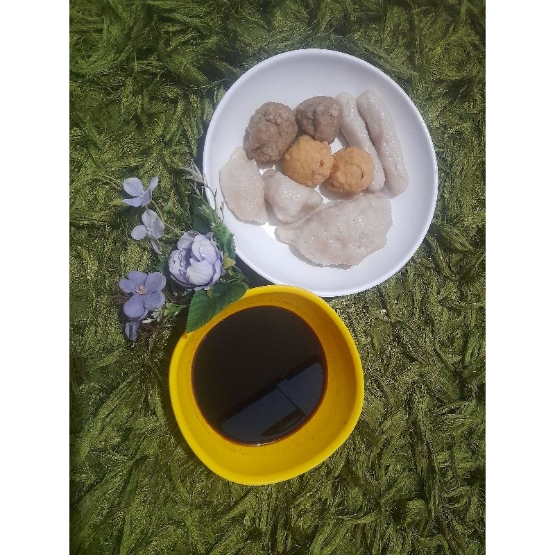 

Paket 1 Kapal Selam + 8 Pempek Kecil