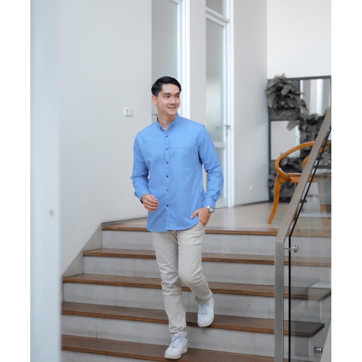 Hemat Hem pria polos kemeja polos cowo biru denim
