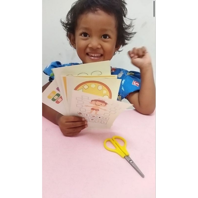 

Stiker Gunting Tempel