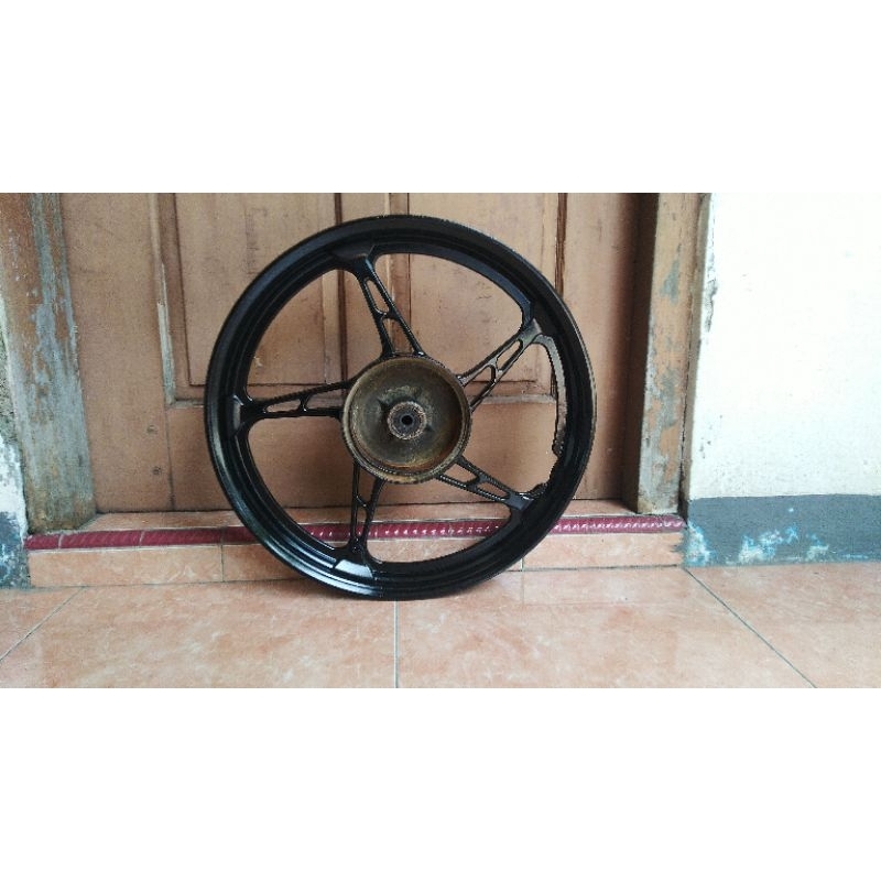 velg jupiter z1 belakang/velg vega force belakang/velg racing jupiter z1/vega force original ring17 