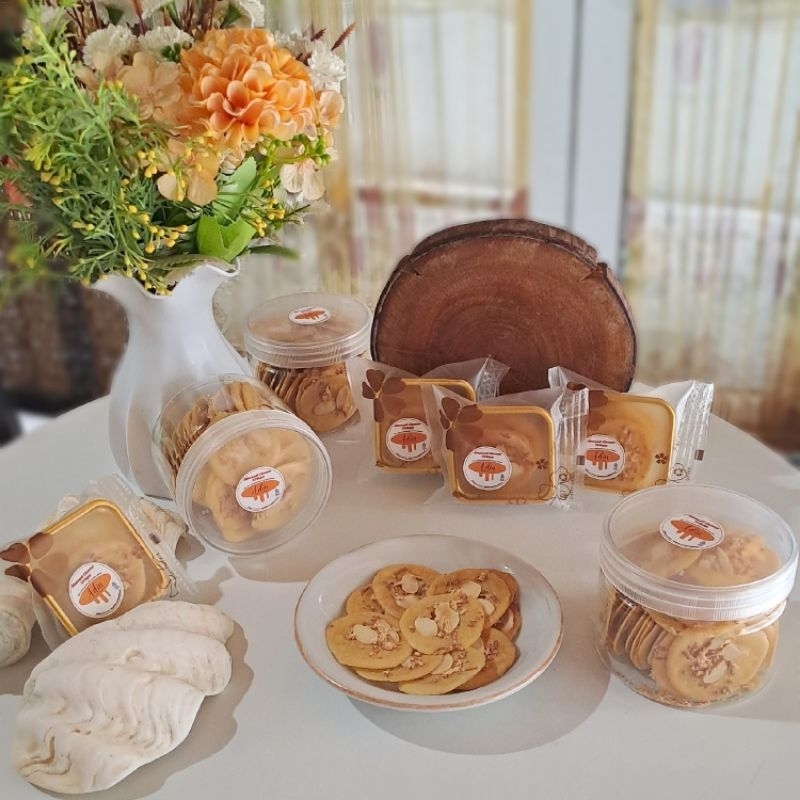 

Adin Almond Chesee Crispy