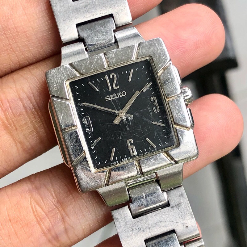 Seiko Quartz 7N01 Ladies