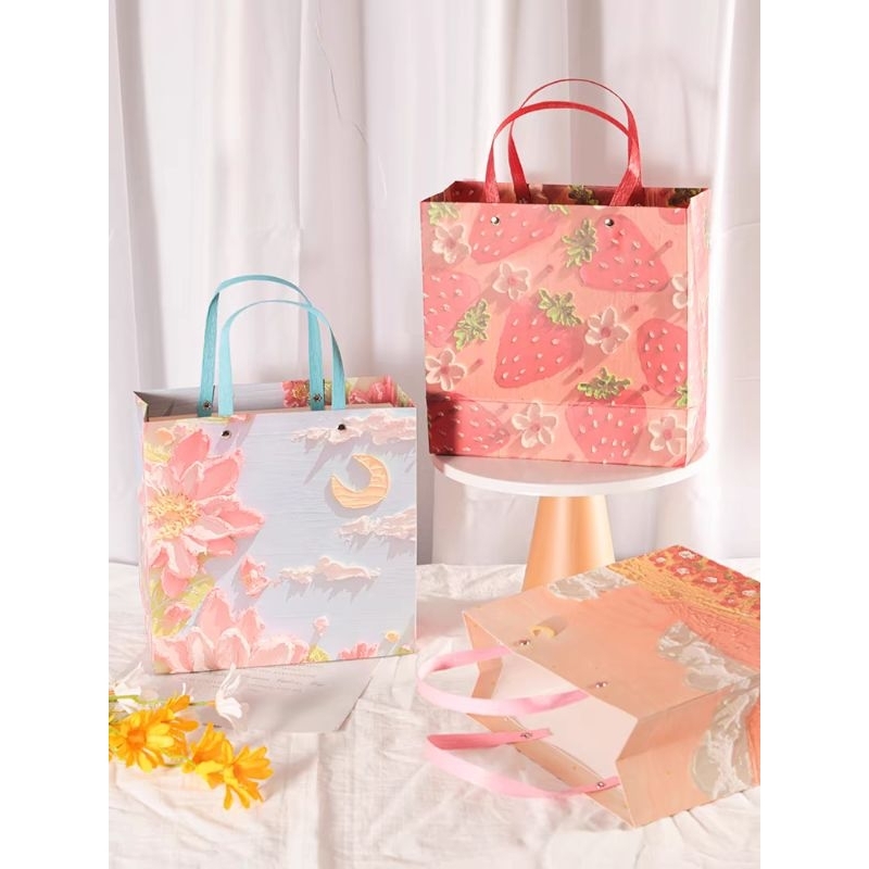 

Paperbag Unik/ Paperbag Kado/ Paperbag Ivory/ Paperbag Kokoh/ Paperbag Kantong Kertas Kado Unik