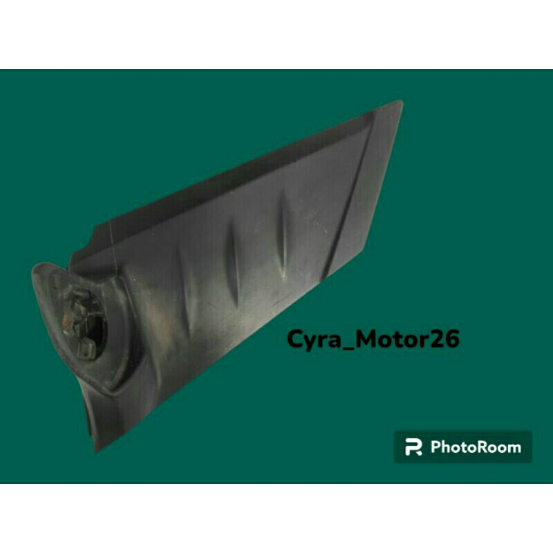 dudukan kaki spion sebelah kanan honda brio satya 2013 - 2019 original