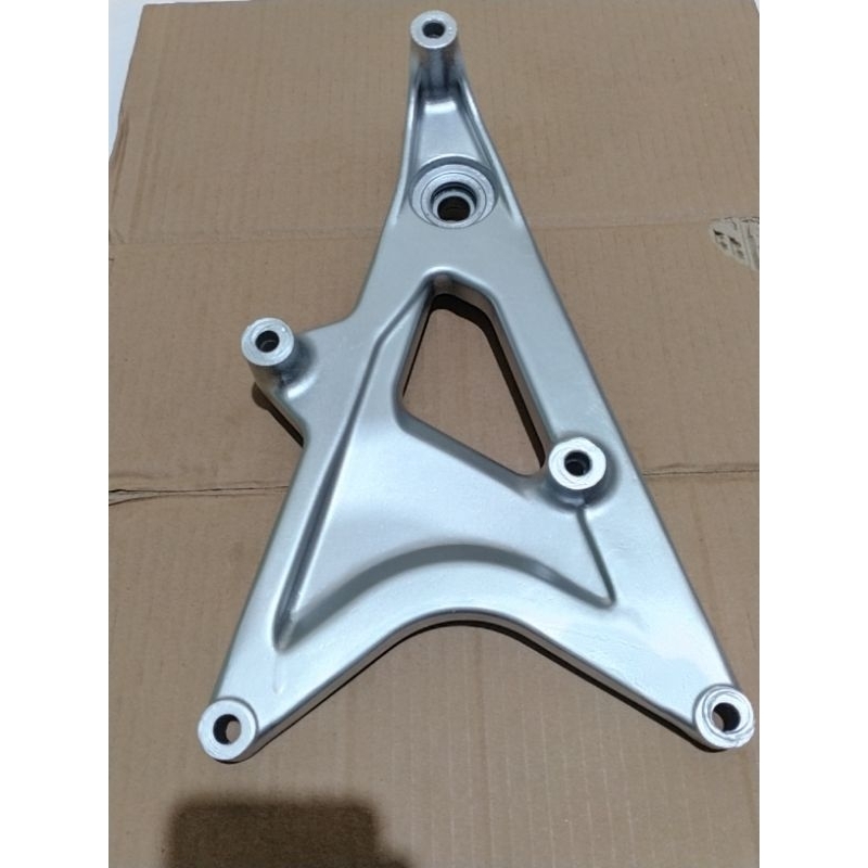 swing arm arm belakang Honda Vario 125 old KZR original