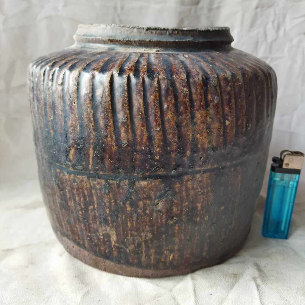 Pajangan Vintage Guci Kecil China Kuno