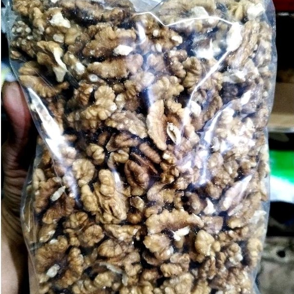 

kacang walnut kupas mentah 1kg