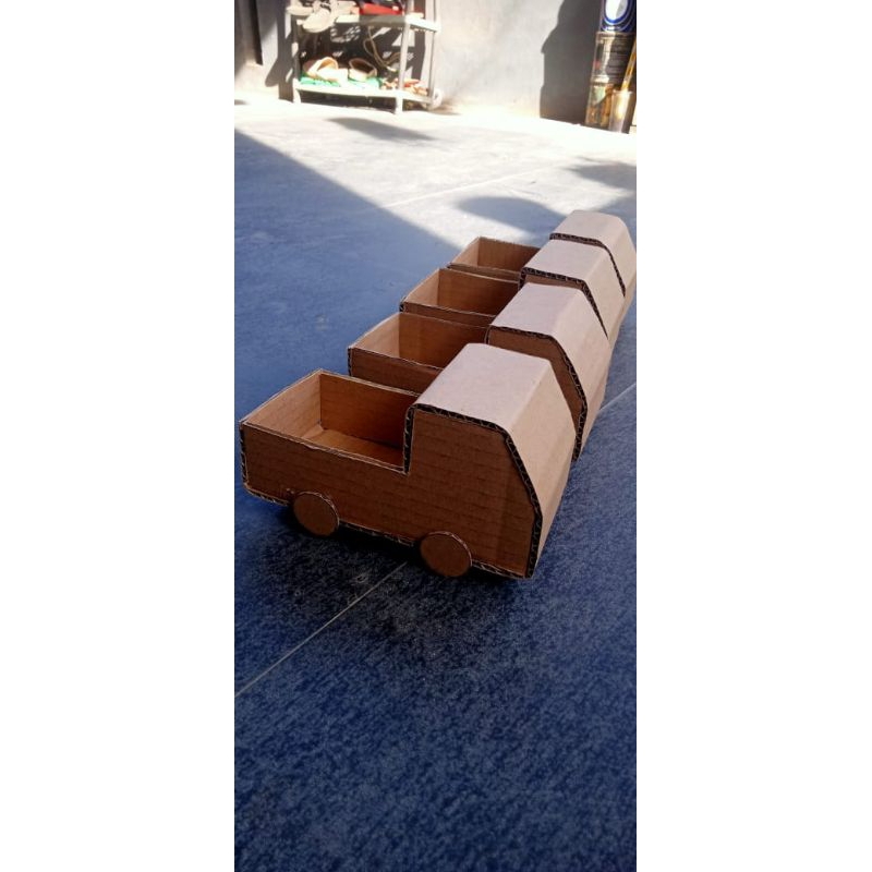 mainan mobil2an dr kardus (ketrampilan)