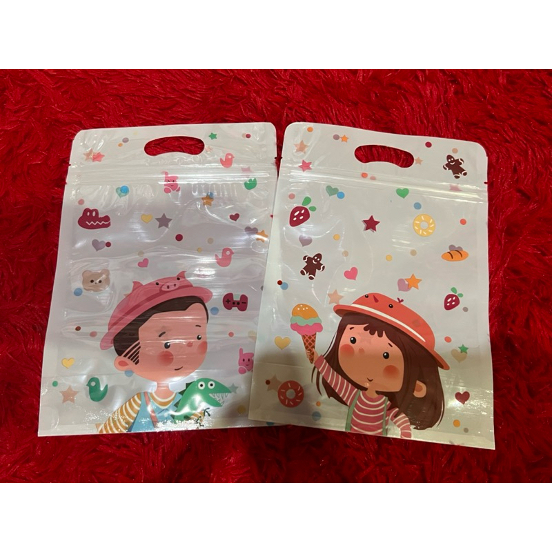 

Plastik zipper boy and girl / ziplock motif kartun / plastik kemasan / kartun / plastik biskuit lucu / plastik aksesoris / plastik lucu / plastik ziplock lucu