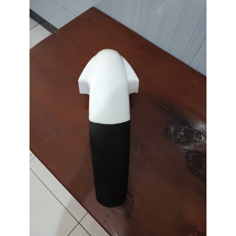 Spakbor Depan Suzuki RGR 150 Sprinter Putih New Stok Lama Kualitas Baik