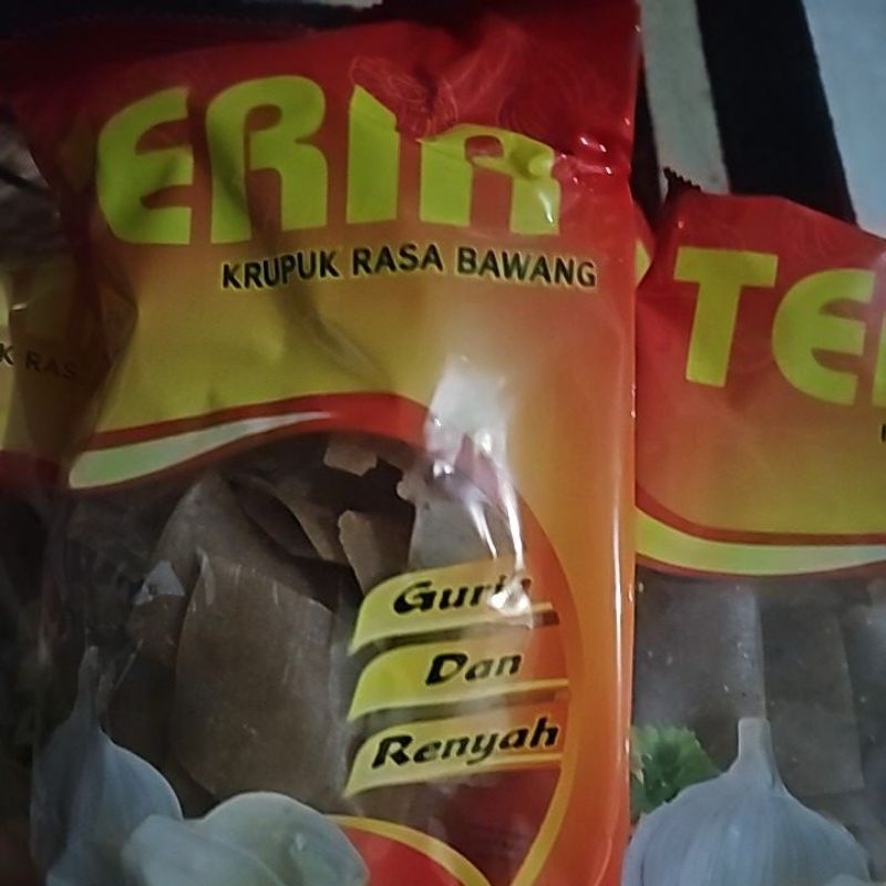 

teriakrupukrasabawang 100gr 1pc