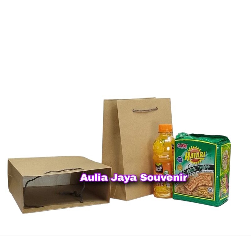

Paperbag R5 BK Warna Cokelat Polos Ukuran 18x8x22/ Isi 12 Pcs