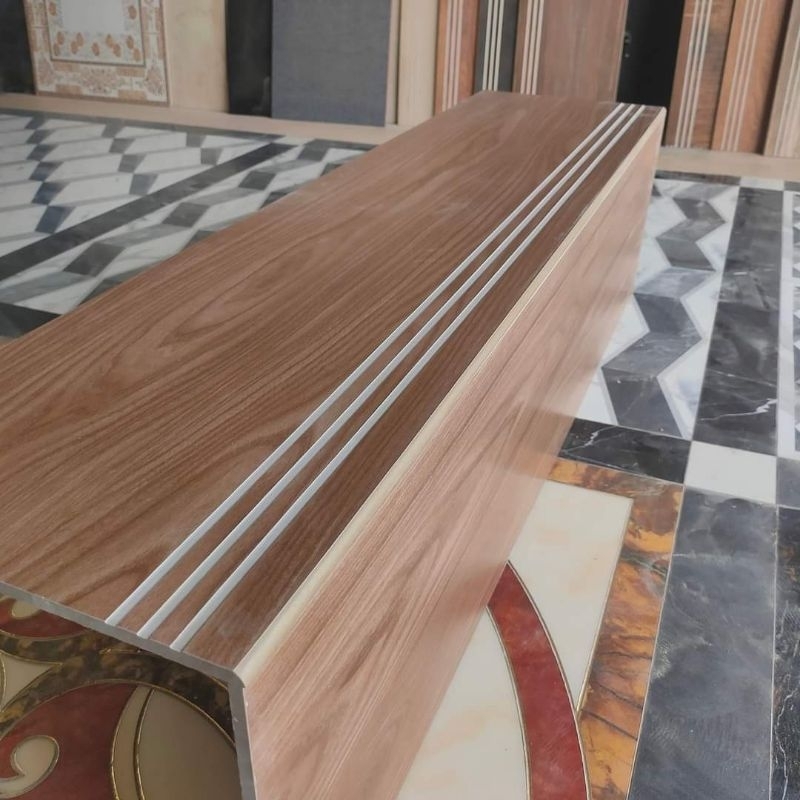 granit pijakan anak tangga motif kayu 30x90 30x100 30x120 bisa custom ukuran bisa request ukuran sesuai kebutuhan