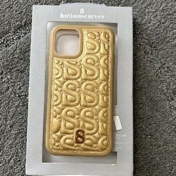 Buttonscarves case Iphone 11 Pro msh bagus Buttonscraves cocok utk wedding seken bekas prelove case 